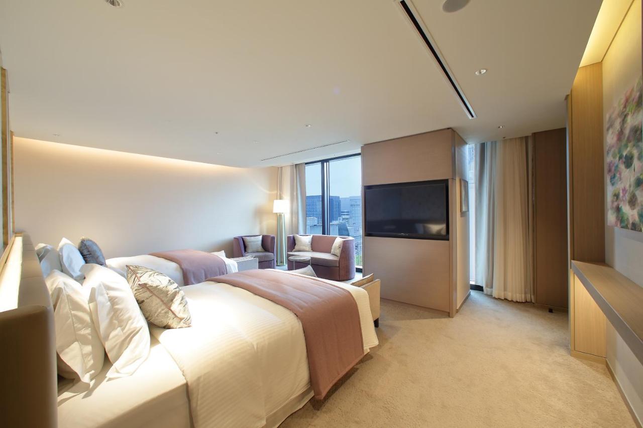 Miyako Hotel Hakata Fukuoka  Exteriér fotografie A bedroom at the hotel