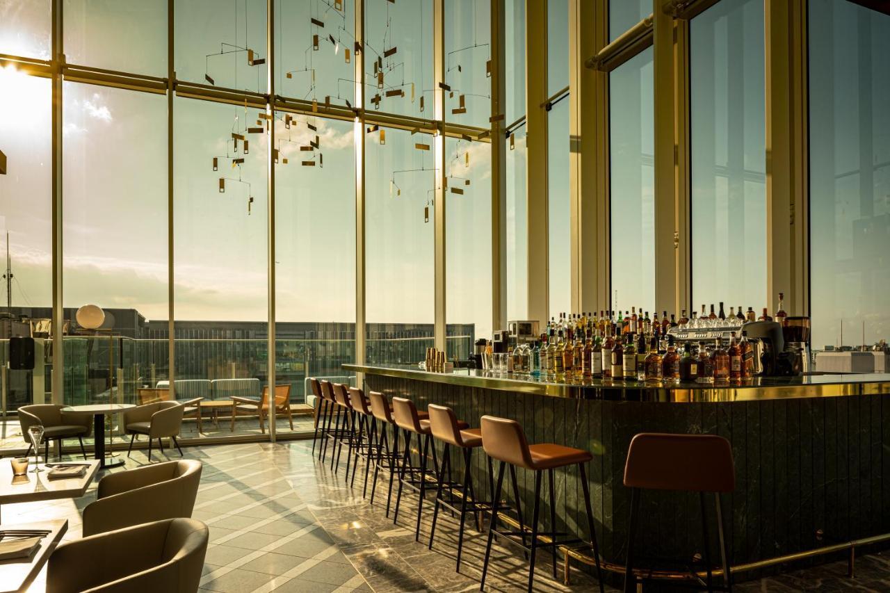 Miyako Hotel Hakata Fukuoka  Exteriér fotografie The bar at the 12th floor
