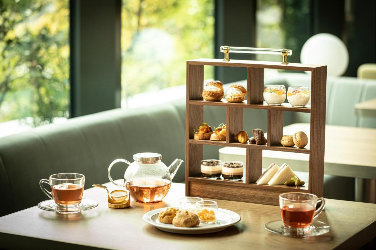 Miyako Hotel Hakata Fukuoka  Exteriér fotografie Afternoon tea at the InterContinental Hong Kong